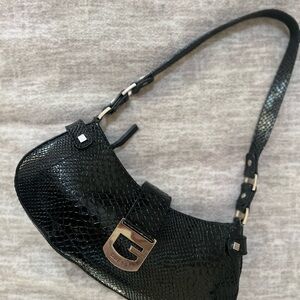 Guess Black 00’ Textured Shoulder Bag